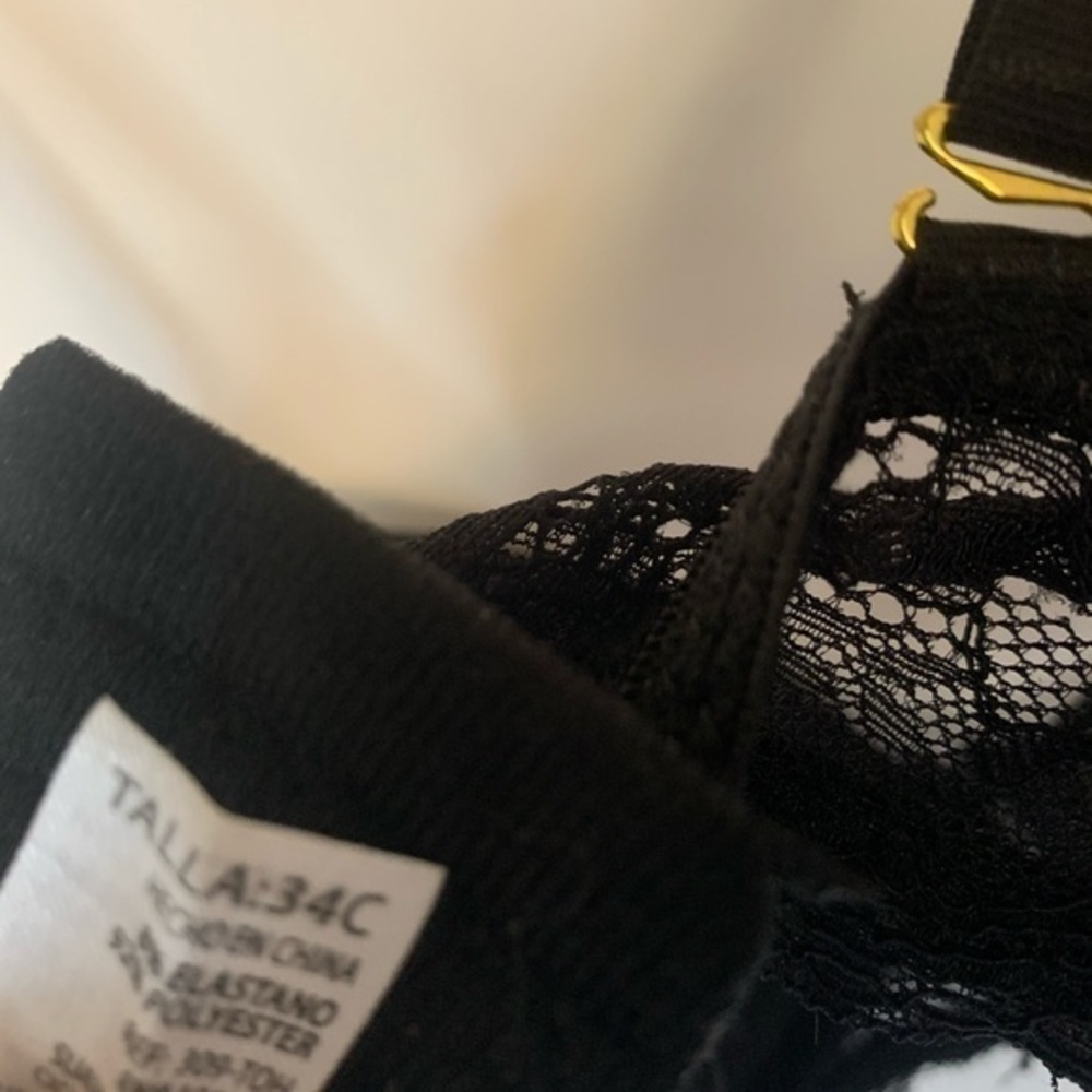 Bra - Picture 6 of 11